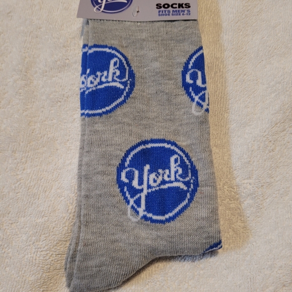York Peppermint Patty Fashion Novelty Crew Socks Candy Cozy Retro Nostalgic Fun - Picture 7 of 8